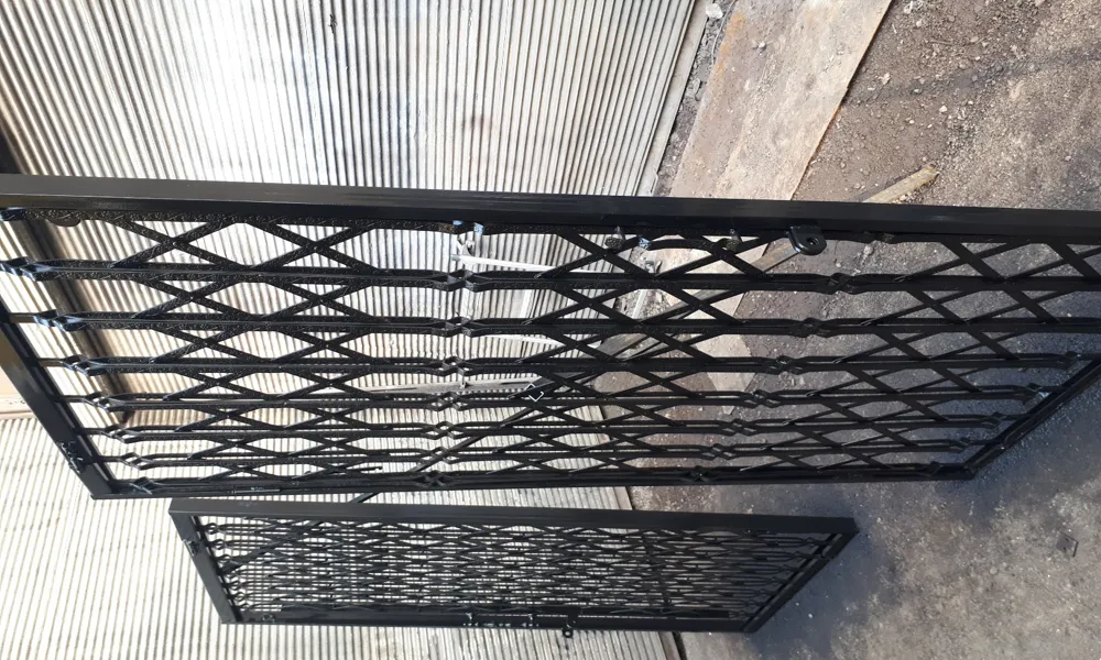 حفاظ آکاردئونی سه گل برای درب ضد سرقت