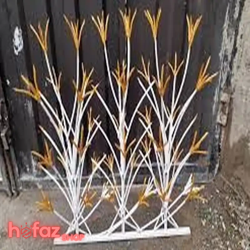 خرید حفاظ دیوار لیلیومی سه بوته