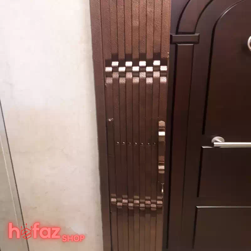 اکاردئونی 3 گل مشکی طلایی