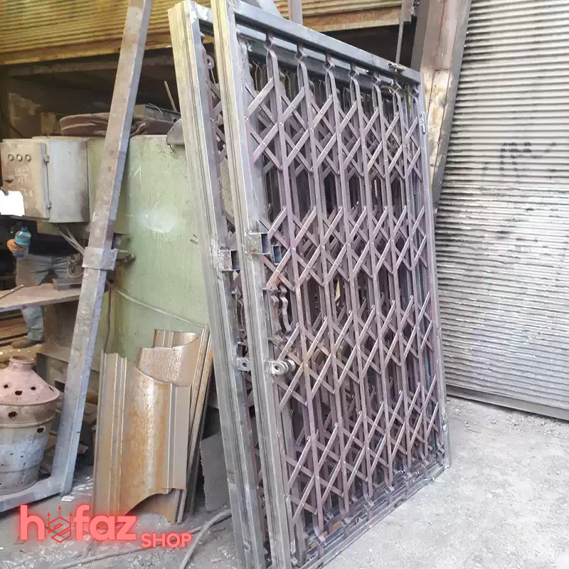 حفاظ اکاردئونی 4 گل رنگ نشده