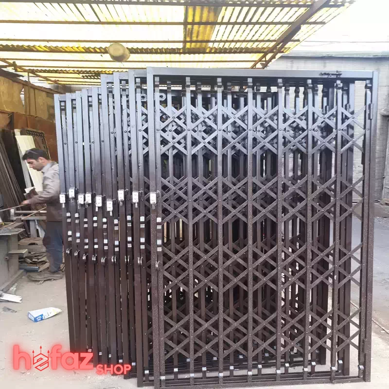 حفاظ اکاردئونی چهار گل