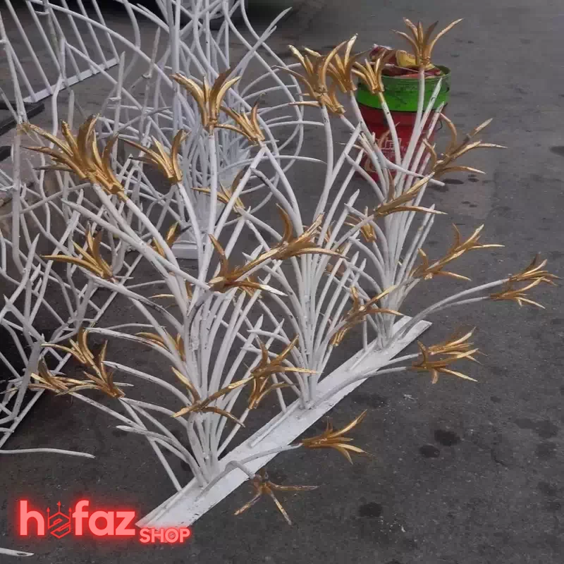 حفاظ لیلیومی سه بوته ای