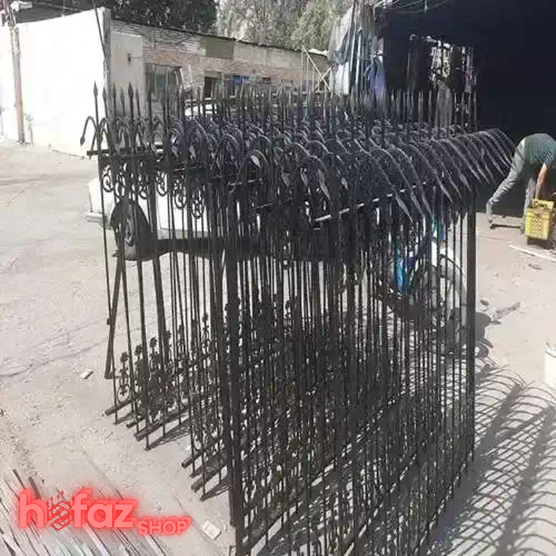 حفظ سرنیزه ای مشکی