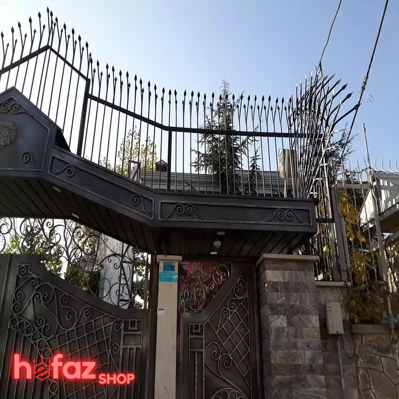 حفاظ سرنیزه‌ای سرخم با طراحی خاص برای باغ و ویلا