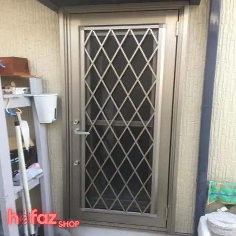 قیمت ارزان و مناسب خرید حفاظ درب آپارتمان لولایی طرح مشبک