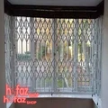 حفاظ پنجره بازشو آکاردئونی دو گل (دو ردیف لوزی)