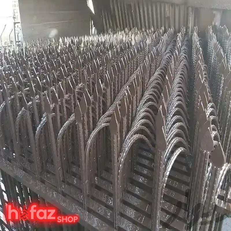 حفاظ دیوار سرنیزه سرخم دو سر ارتفاع 120