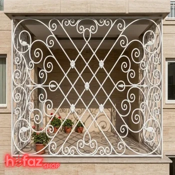 حفاظ بالکن فرفورژه با طرح لوزی و پیچ‌ کلاسیک