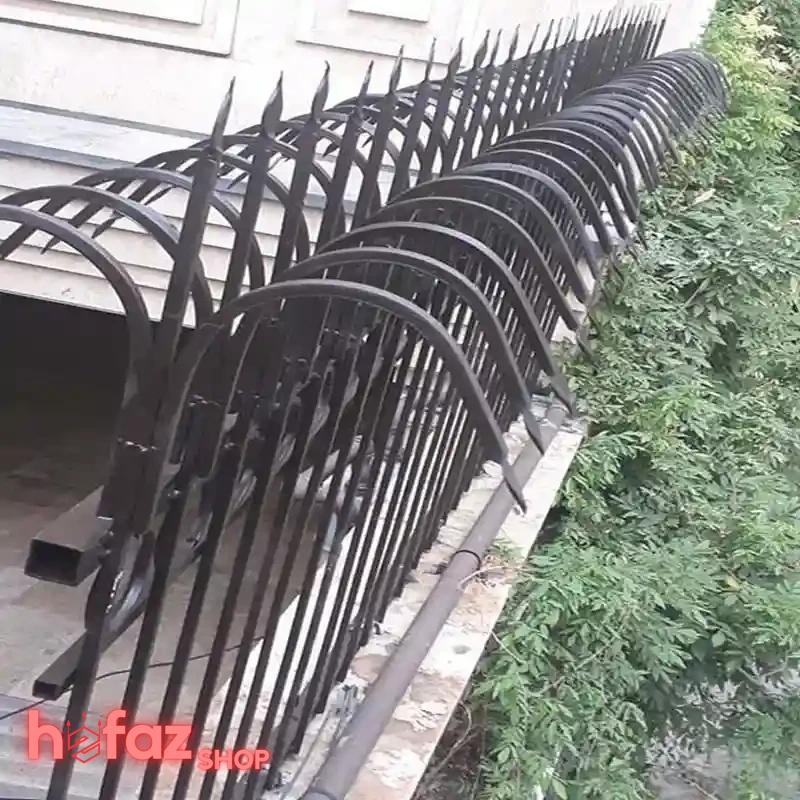 خرید حفاظ دیوار سرنیزه سرخم دو سر ارتفاع 120