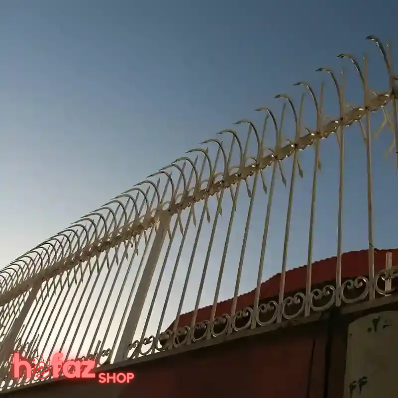 قیمت حفاظ دیوار سرنیزه سرخم یک سر ارتفاع 150