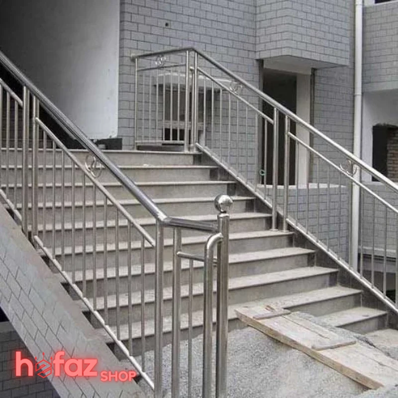 نمونه کار نرده استیل افقی با نصب حرفه‌ای